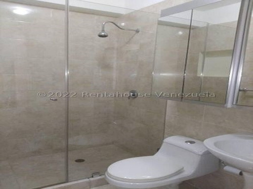 Imagen 10 de 15 de Omar Espinoza Ofrece En Venta Hermoso Y Remodelado Apartamento En Boleita Norte