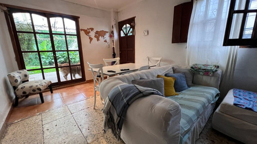 Venta Casa 3 Amb Castelar Norte Cochera Jardin