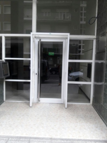 Imagen 9 de 11 de Vendo Departamento 2 Ambientes Zona Centro