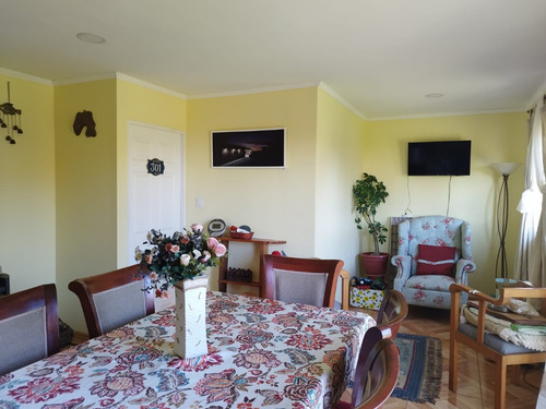 Hermoso Chalet Con Vista Al Río En Sector Querí