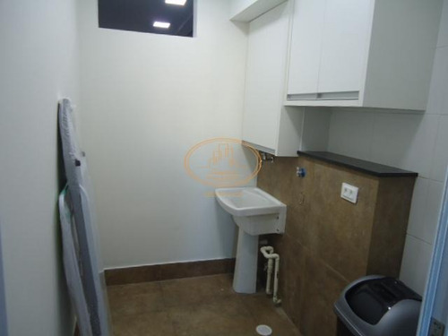 Apartamento Com 1 Dormitório(s) Localizado(a) No Bairro Gonzaga Em Santos / Santos - 5705