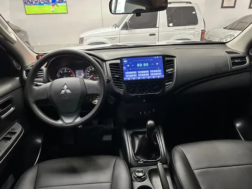 Mitsubishi L200 SPORTERO 2.5 High Power