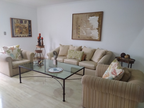 Imagen 6 de 17 de Se Alquila Moderno Town House En Cayo De Agua Equipado