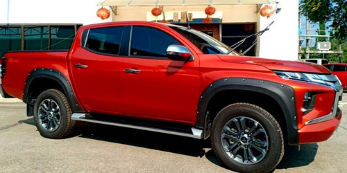 Cantoneras Remaches Mitsubishi L200 2019-2021 Abs (4 Piezas)
