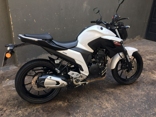 Imagen 10 de 19 de Yamaha Fz 25
