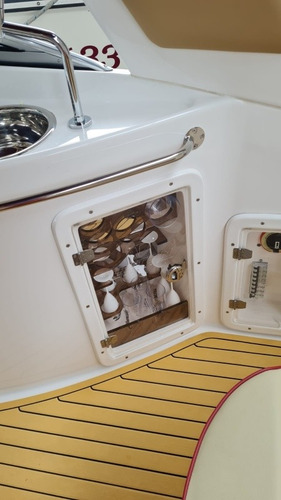 Imagem 7 de 15 de Lancha Triton Cab 25 Pes