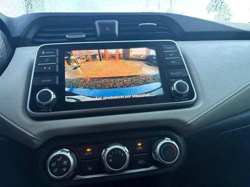 Nissan Versa Advance