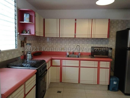 Imagen 8 de 25 de Amplio, Bien Distribuido Apartamento En Venta. Urb. La Urbina. Mls #22-3476, Vanessa Sayago.04125866548