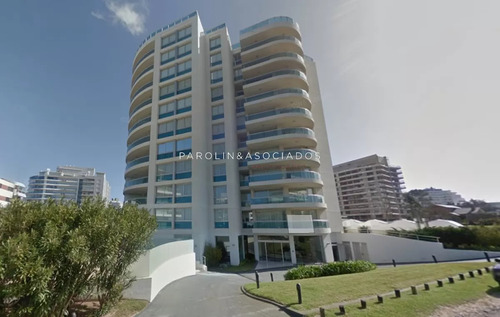 Departamento De 3 Dormitorios En Sol Y Luna, Punta Del Este