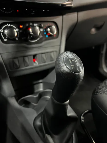 Renault Logan 1.6 Life