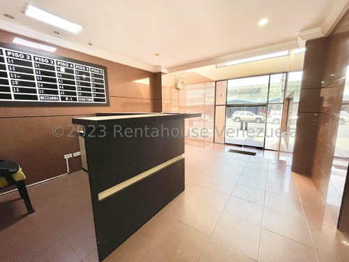 Imagen 21 de 30 de Oficina En Alquiler Zona Centro De Barquisimeto Lara (23-26329) // Invierta Seguro Con Rentahouse//