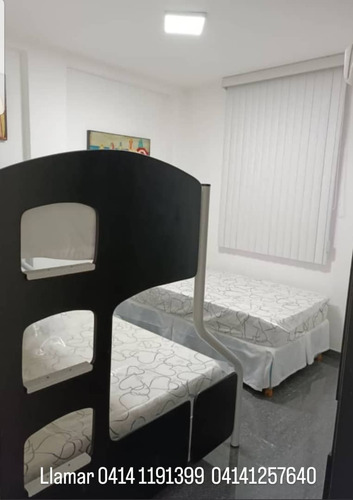 Apartamento En Venta En Higuerote, Residencia Monte Mar