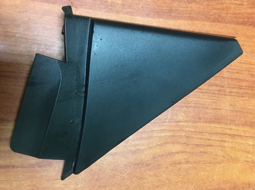 Tapa Interna Izquierda De Retrovisor Nissan B14