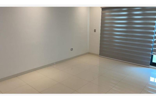 Casa En Venta En Residencial Alpes, Torreón, Coahuila De Zaragoza