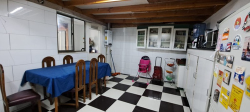 Se Vende Casa Con Amplio Patio En Huechuraba
