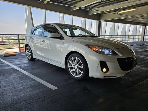 Bonito Mazda 3 Sport Gt 2012
