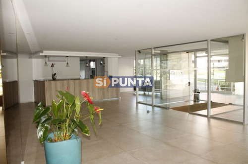 Imagen 25 de 29 de Venta De Apartamento De 1 Dormitorio En Brava Punta Del Este