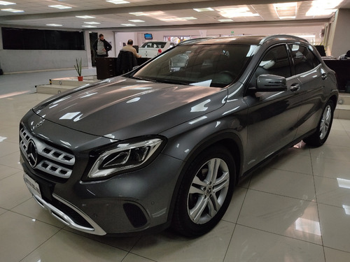 Imagen 1 de 15 de Mercedes Benz Gla 200 Urban 2017