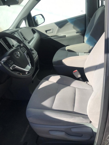 Toyota Sienna 2017 3.5 Le At
