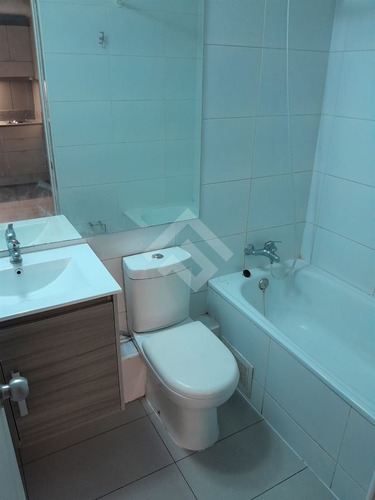 Departamento En Venta De 1 Dorm, 1 Baño, En Estación Central