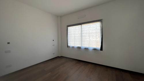 Imagen 12 de 15 de Chalet A Estrenar De 4 Ambientes En Venta En Ituzaingó Norte