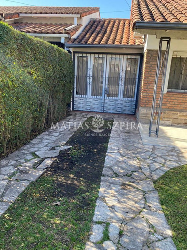 Casa Refaccionada A Nuevo Con Parque Excelente Ubicación