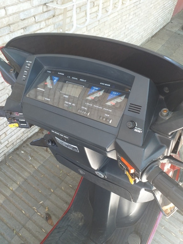 Imagen 5 de 8 de Honda Elite 150 Deluxe