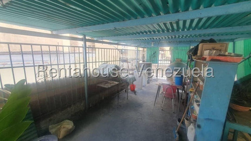 Te Lo Tengo Casa En Venta En Parr. Santa Teresa 25-8305 Mar