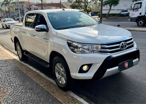 Imagem 10 de 10 de Toyota Hilux 2017 2.7 Srv Cab. Dupla 4x2 Flex Aut. 4p