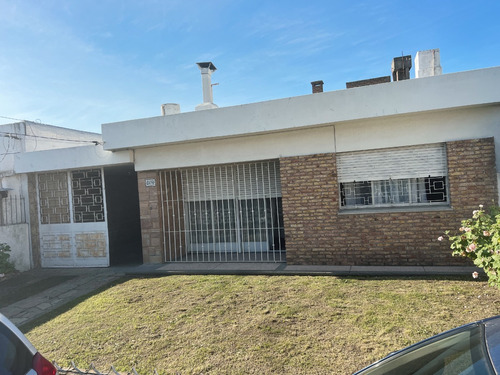 Excelente Casa En Venta En Capurro 2 Dormitorios