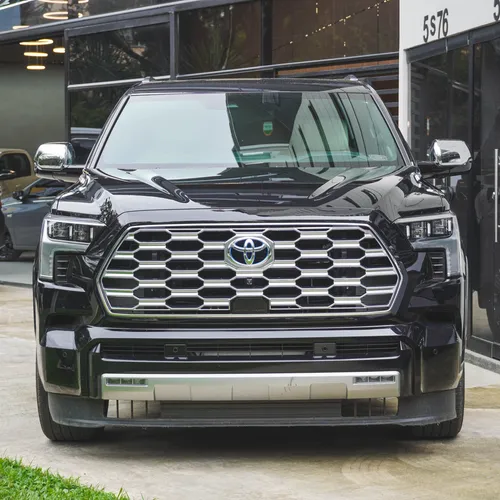 Toyota Sequoia Capstone 2025