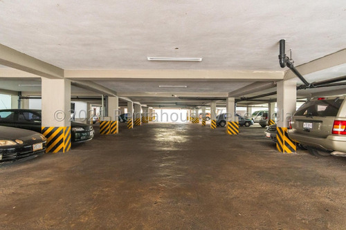 Encantador Apartamento Remodelado Santa Rosa De Lima 24-12355 Ar