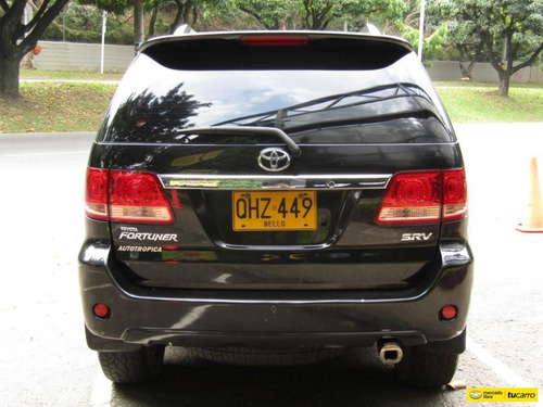 Toyota Fortuner Srv 3000 Cc At 4x4 Td