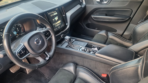 Volvo XC60 2.0 T5 R-design AWD
