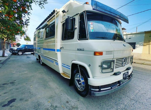 Mercedes Benz