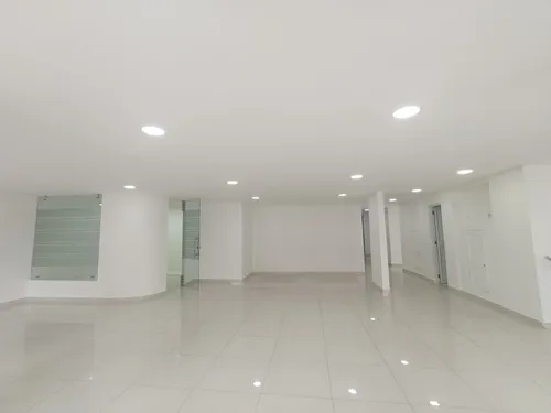 Local En Arriendo/venta En Chapinero Alto. Cod A22221