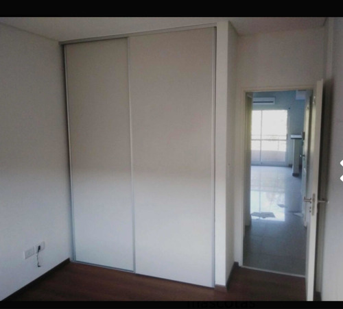 Venta Depto 2 Amb C/ Balcón A La Calle Lanus ,retazado !!