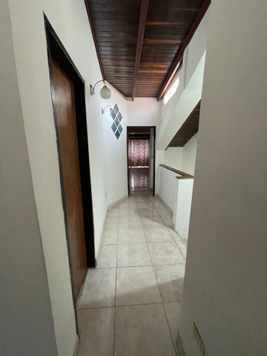 Inzitu Realtors Vende Casa En Venta En Urb. Parqueserino, San Diego Km