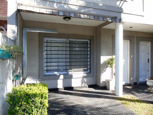 Venta Villa Sarmiento Triplex 4 Amb. Apto Credito