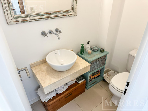 Casa En Venta Sobre Lote Interno - Barbarita - Bancalari