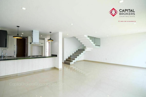 Casa En Venta, Nueva En Solares Con Roofgarden