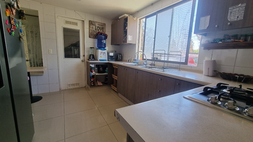 Imagen 8 de 24 de Hermosa Casa En Arriendo En Lomas De Lo Aguirre