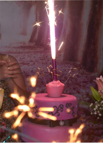 Imagem 3 de 5 de 80 Velas Cascata Indoor Garrafa Champagne Aniversario