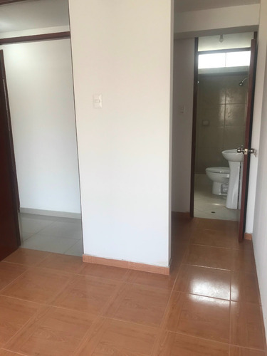 Alquilo Departamentos De Lujo, Seguridad 24/7 Desde S/ 1300 Soles, Cochera, Trujillo, La Libertad