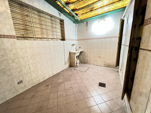 Imagen 19 de 30 de Pb Planta Baja Venta Caballito C/patio Y Cochera