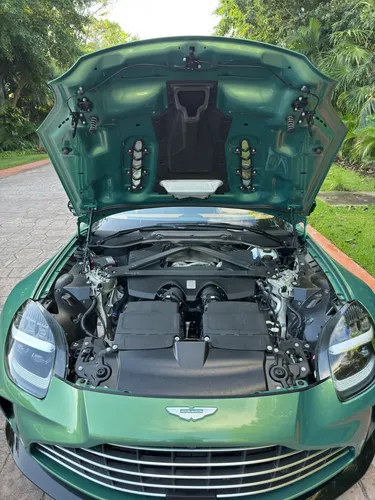 Aston Martín Vantage