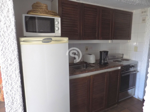 Venta Apartamento Un Dormitorio, Un Baño- Ref: 4953