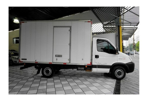 Imagem 5 de 15 de Iveco Daily City 30s13 Chassi 2p (diesel)(e5)