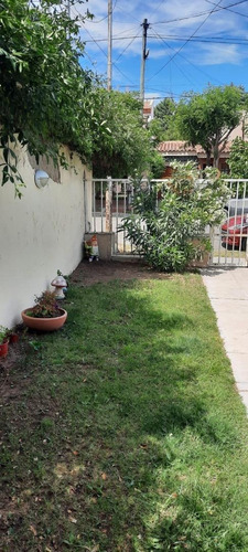 Imagen 10 de 30 de Venta Casa 3 Dormi Con Hermoso Patio - B° Provincias Unidas