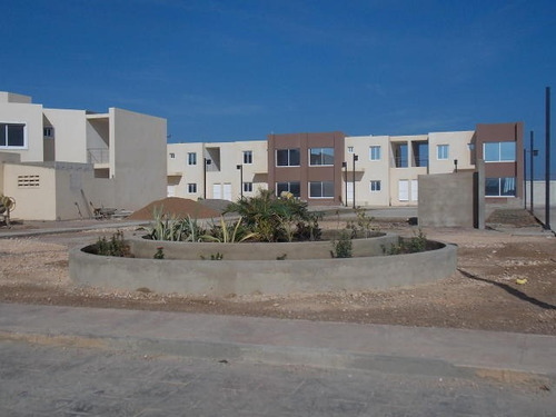 Imagen 9 de 9 de Townhouse En Venta En Puerta Maraven. Punto Fijo